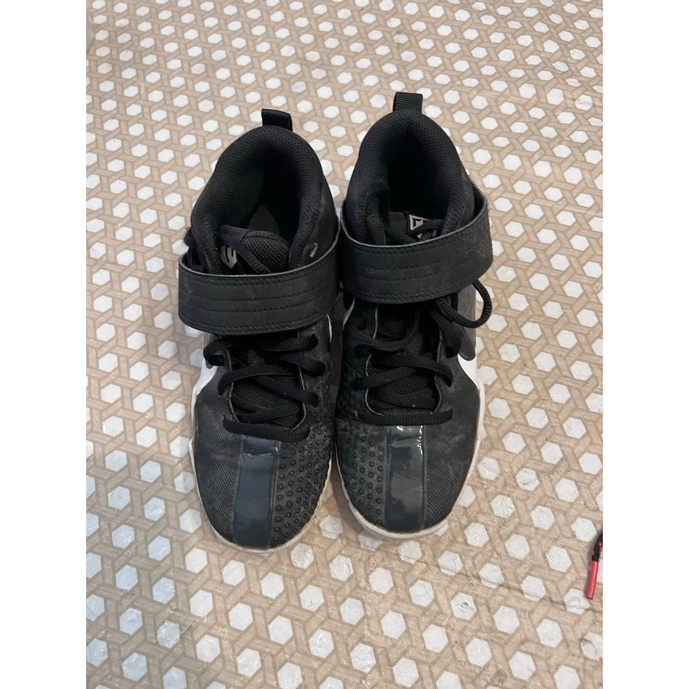 Youth Nike Trout Baseball Cleats Size 3.5Y‎ Black